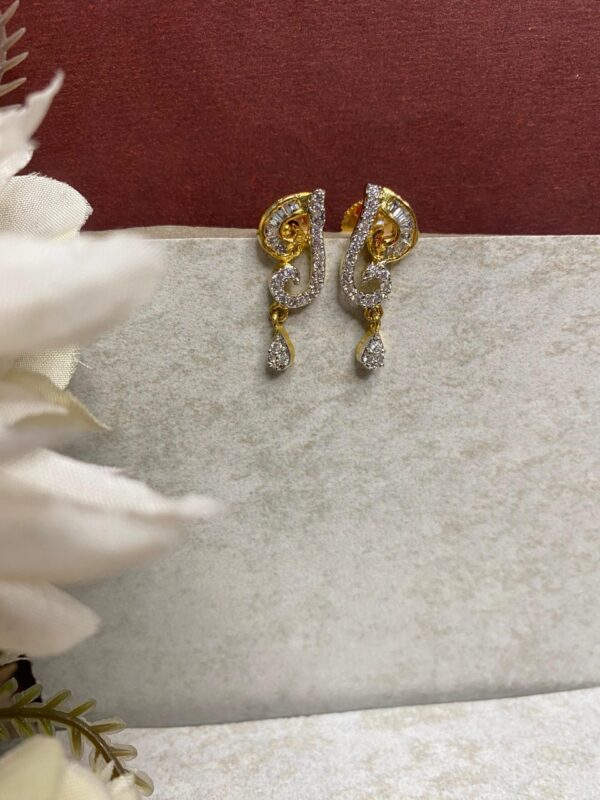 Swara Curve Drop Earrings