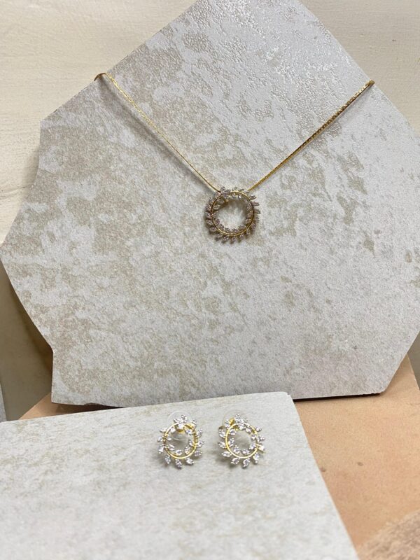 Ethereal Flora Pendant Set