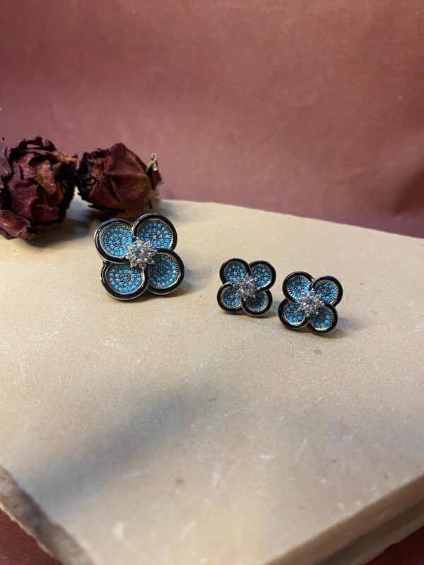 Bluebelle Pendant Set