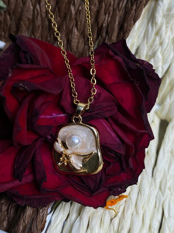 Golden Pearl Blossom Necklace