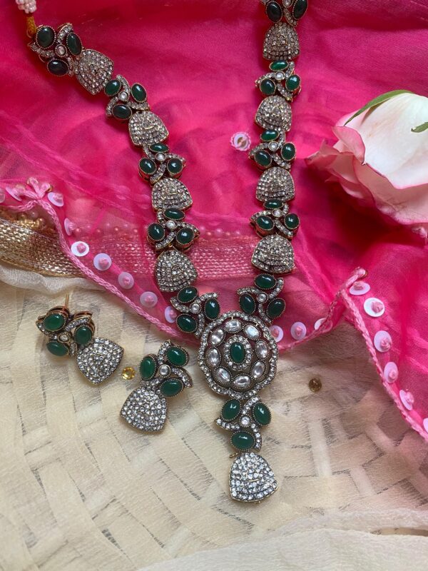 Green Mossainite Necklace Set